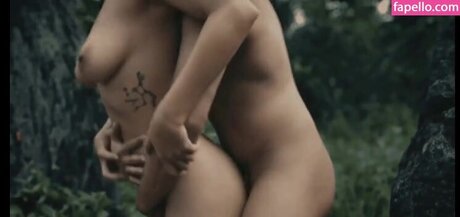 Micaella Raz modelo imágenes