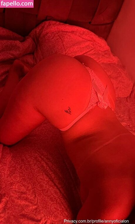 annyoficialon hermosa actriz galerías