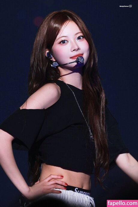 Hong Eunchae_ modelo agradable imágenes