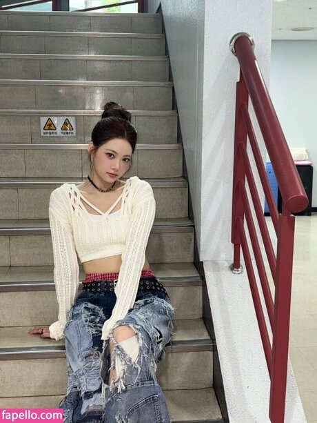 Hong Eunchae_ star nudes picture