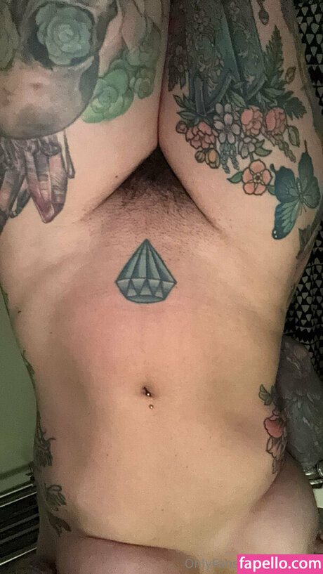 Risa Marie modelo porno fotos