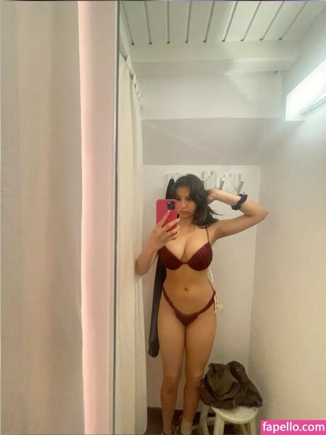 Anika Vishwanath erotic model gallery