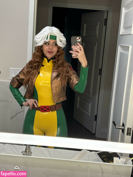 Snarky Jay Cosplay estrella porno hermosa imágenes