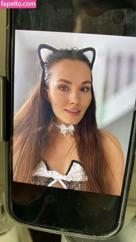 ekaterina naturally actrice érotique photos