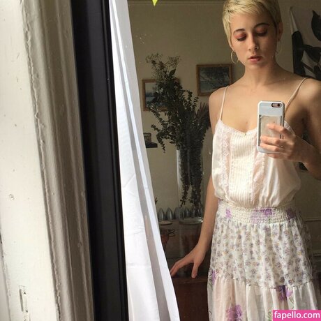 Aidan Noell modelo desnudo recopilación