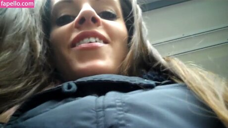 Colette Butler actrice chaude photos