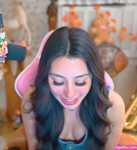 mcd00dle sexy pornstar pic