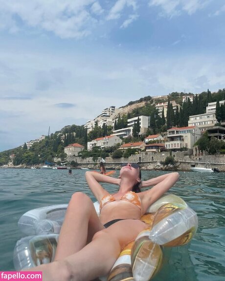 oliviarcox nus de stars du porno images