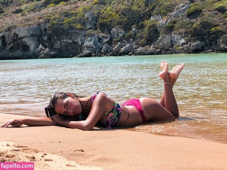 Claudia Acevedo Bueno Miniature