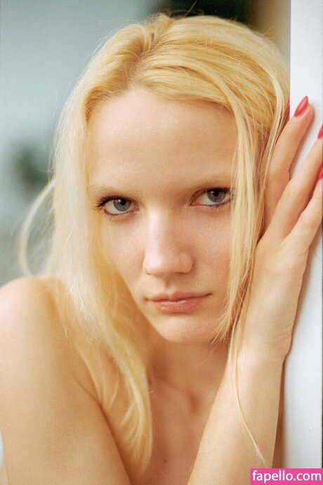 Karina Vasilishin nus star du porno galeries