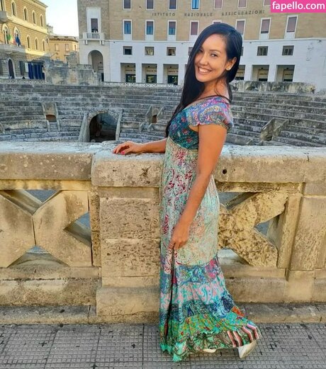 renathashen actress photo