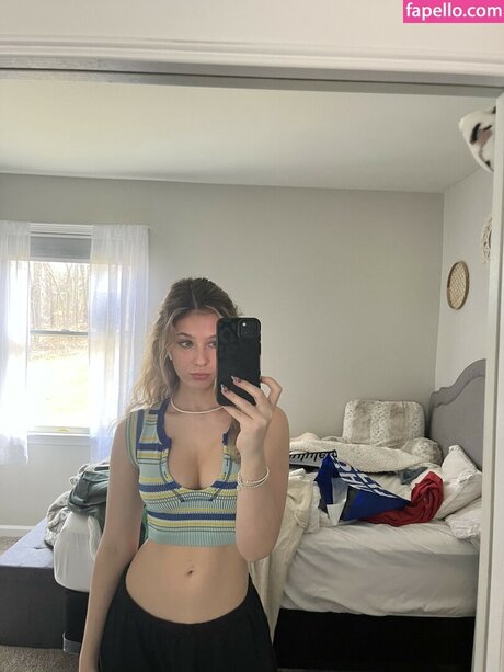 Jessgeng pretty pornstar pic