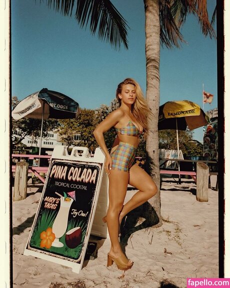 Xandra Pohl modèle xxx collection