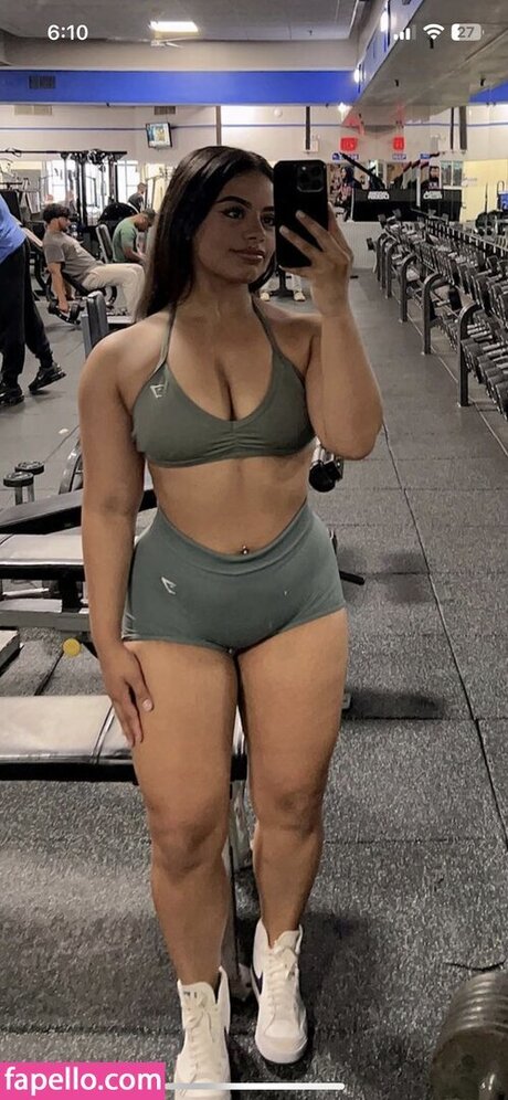 A vriell haut de star du porno des photos