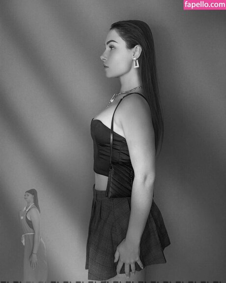 Tslanaxoxo actriz atractiva galería