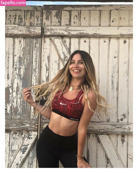 Tslanaxoxo modelo imágenes