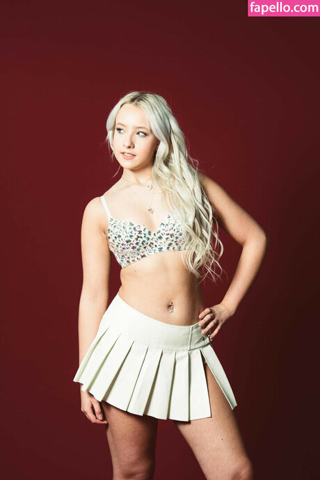 Lexi Booker actriz libre imagen