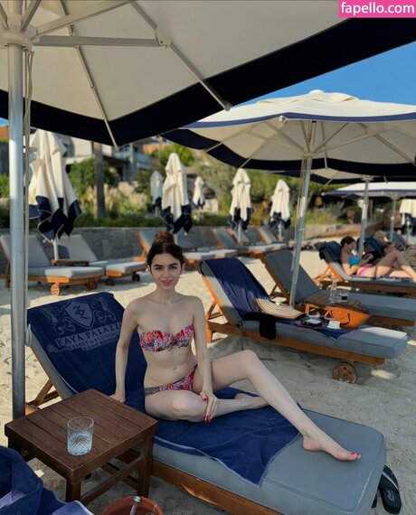 Neva Samanc G k e mejor actriz imágenes