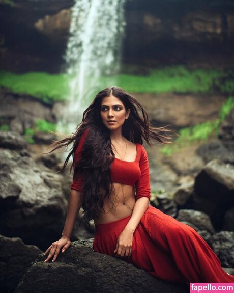 Malavika Mohanan model beautiful images