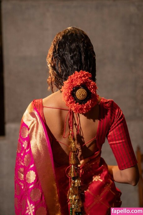 Malavika Mohanan porn star photos