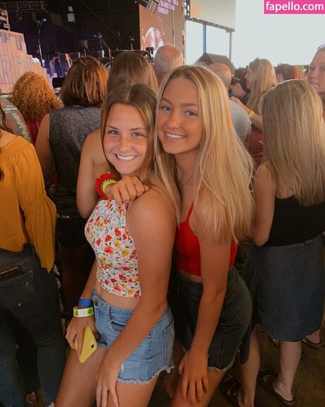 Sydney Thomas star pornographique galeries