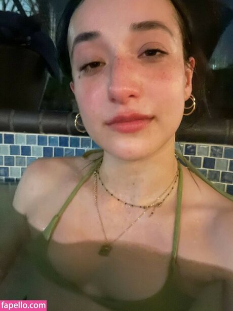 quezofrezco model sex photo