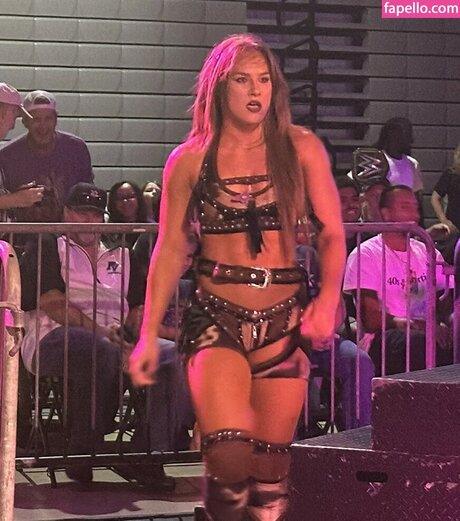 Fallon Henley bonita modelo fotos