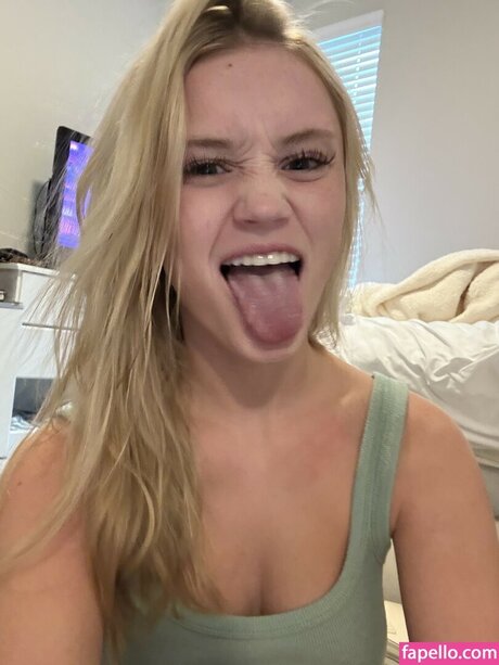 Mads Thompson Maddiiedee top actress images