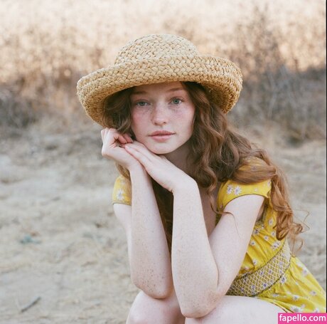 Samantha Cormier actriz de arte foto