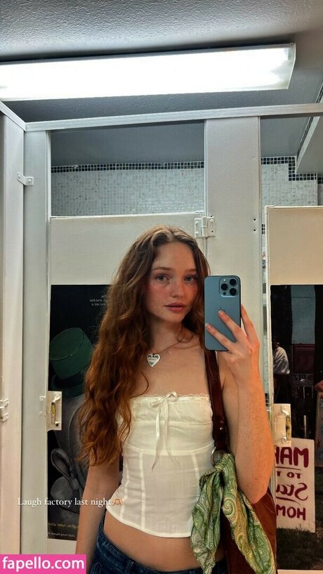 Samantha Cormier actriz desnuda foto