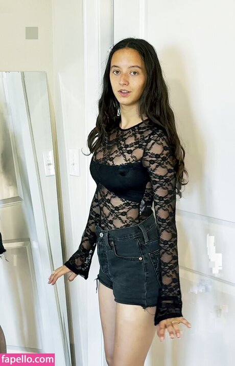 Amelia Harma model sex img