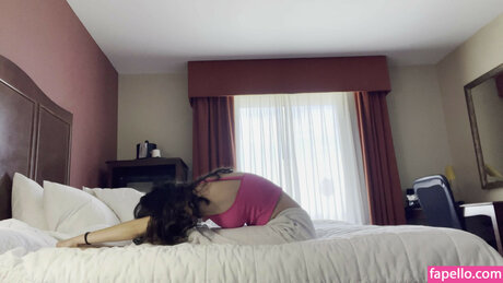 Amelia Harma star du porno sympa photos