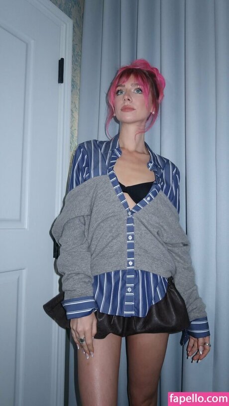 Maddie Phillips estrella sexy foto