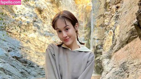Jule Ari nice model gallery