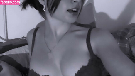 clara lstn model top gallery