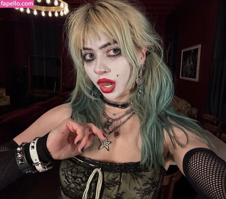 wormsheriff actrice chaude galerie