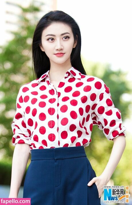 Jing Tian model adult pic