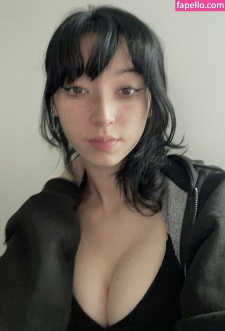 kaerisake model beautiful pic
