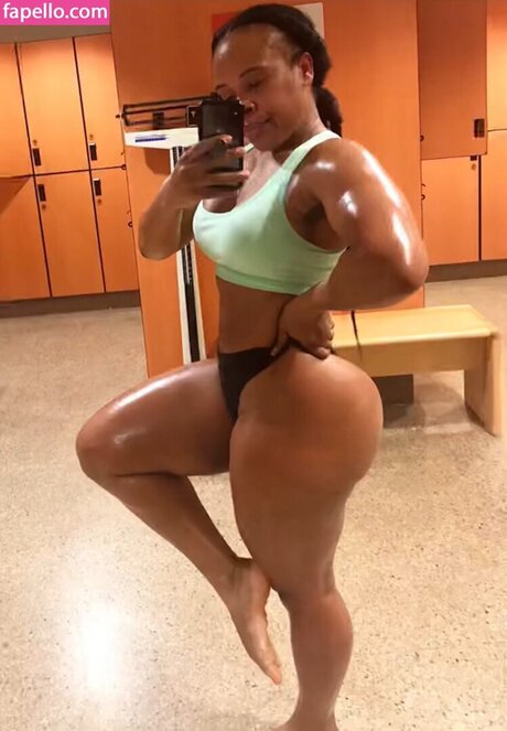 iamcassfit exclusive actress image