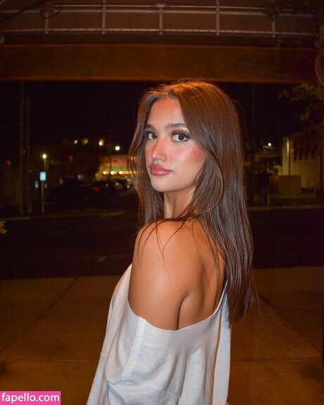 Katie Thompson haut étoile photos