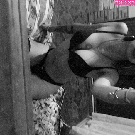 lucii p__ nude pornstar picture