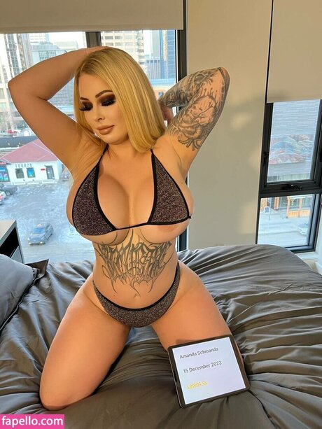 AmandaSchmanda model pretty image