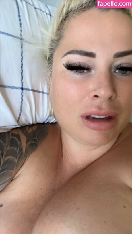 AmandaSchmanda pornstar sexy galleries