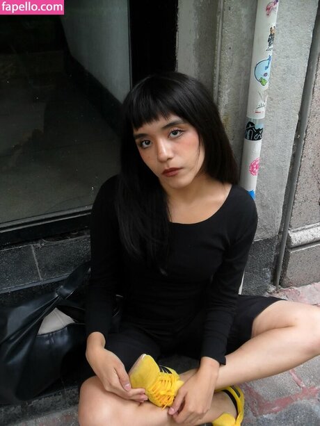 Om4ly actrice porno des photos