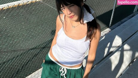 Om4ly actriz porno imagen