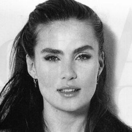 Emmanuelle Seigner arte estelar galería