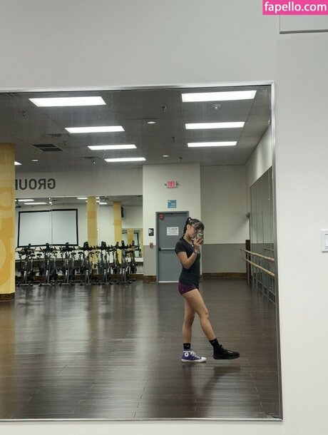 Angelina Fishtank modelo pornografico galerías