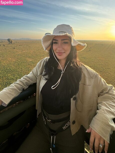 adolladola bonita estrella porno fotos