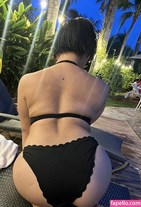 tarantunya modelo desnudo imagen