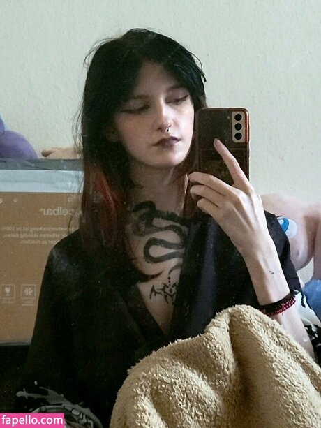 Sm0ltiddym0thgf nudes pornstar img